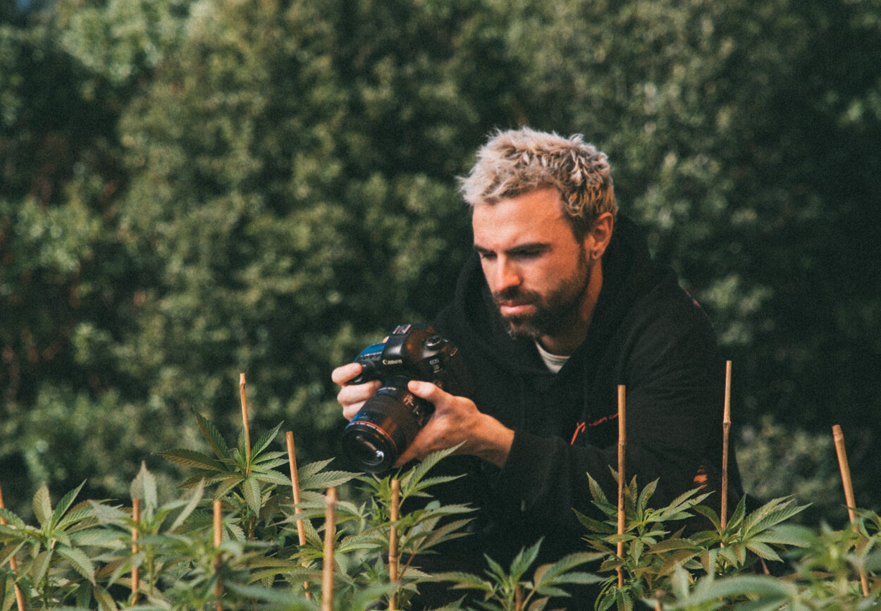 Galen Oakes Cannabis Photographer & Creative Director